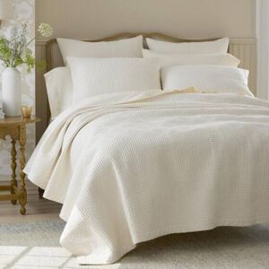 The Company Store
Legends Hotel Cream Full/Queen Cotton Sateen Quilt